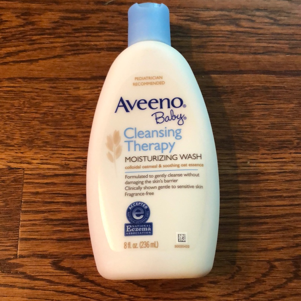 Aveeno Baby Cleansing Therapy moisturizing wash